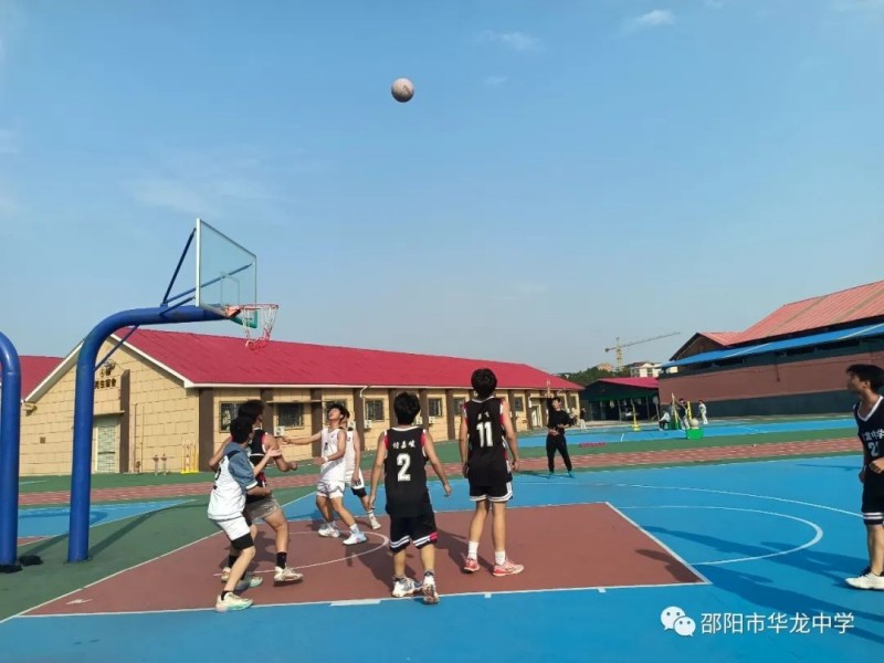 邵陽市華龍育英高級(jí)中學(xué)有限公司,邵陽中學(xué)教育,高中教育,師資雄厚,名優(yōu)教師