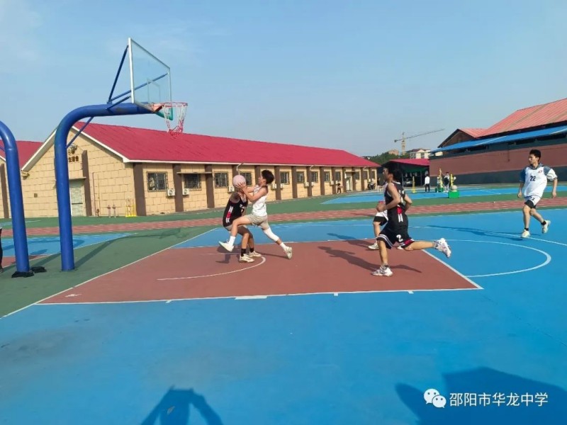 邵陽市華龍育英高級(jí)中學(xué)有限公司,邵陽中學(xué)教育,高中教育,師資雄厚,名優(yōu)教師