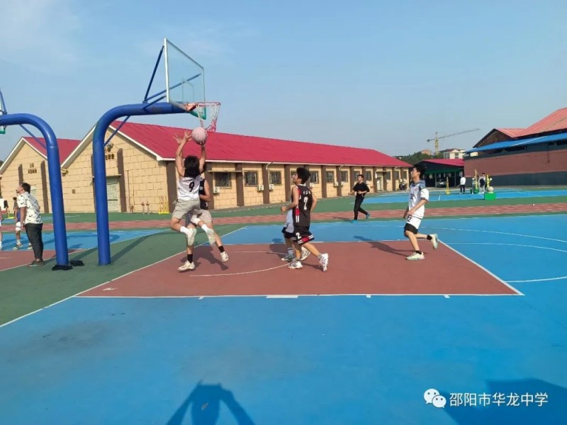 邵陽市華龍育英高級(jí)中學(xué)有限公司,邵陽中學(xué)教育,高中教育,師資雄厚,名優(yōu)教師